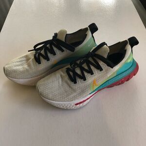 NIKE REACT Infinity Flyknit Premium Running Shoes